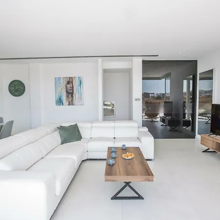 Blue Pearl Villa *