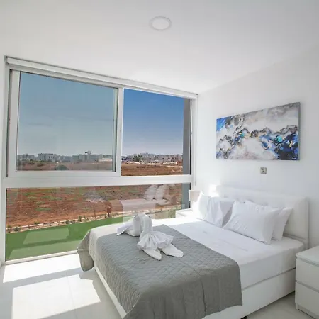 Blue Pearl * Protaras