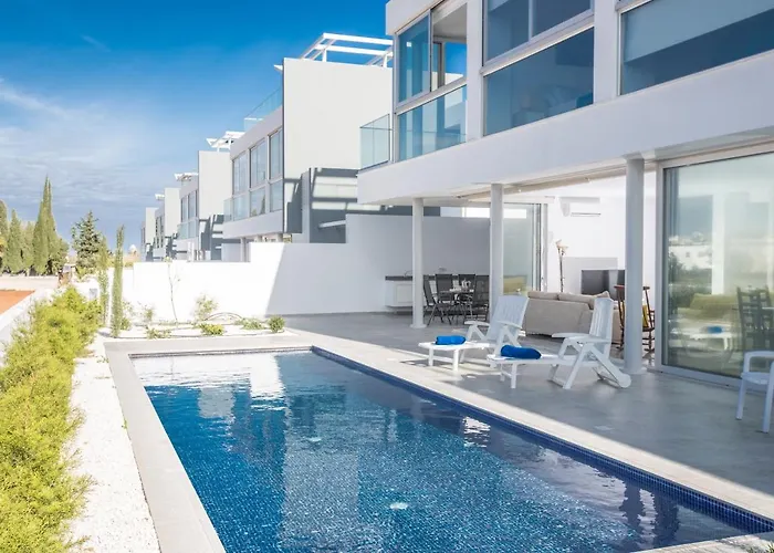 Βίλα Blue Pearl *